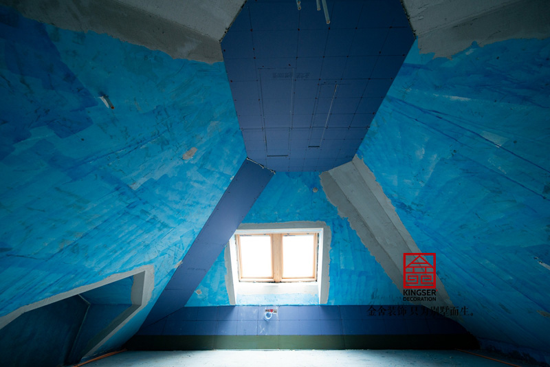 保利西山林语303平米欧式风格装修施工现场