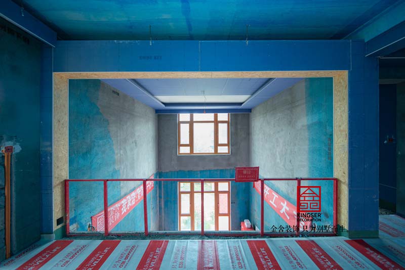 上山间别墅装修设计施工现场