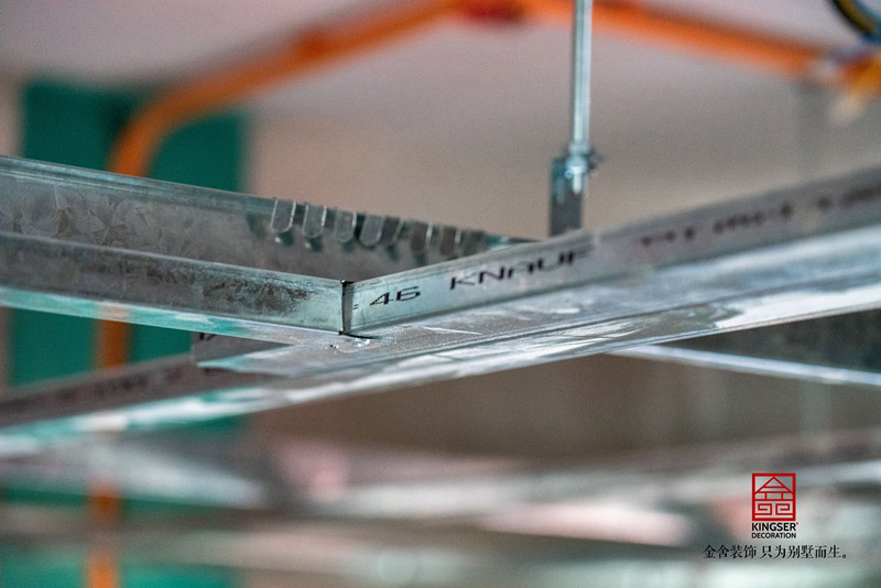 西山林语别墅装修木工瓦工施工现场